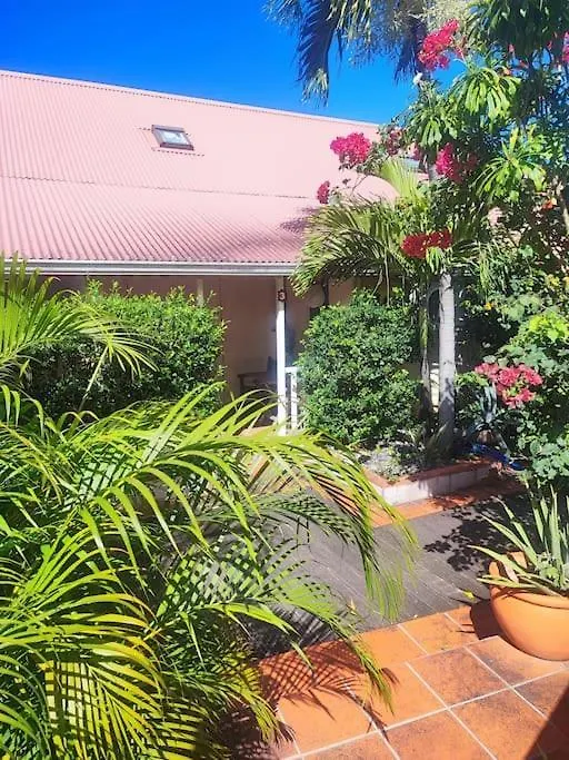 Joli Appartement Entier Sur Jardin Avec Salle D'Eau Et Chambre Independantes Et Cuisine Equipee Marigot 0*,  Sint Maarten